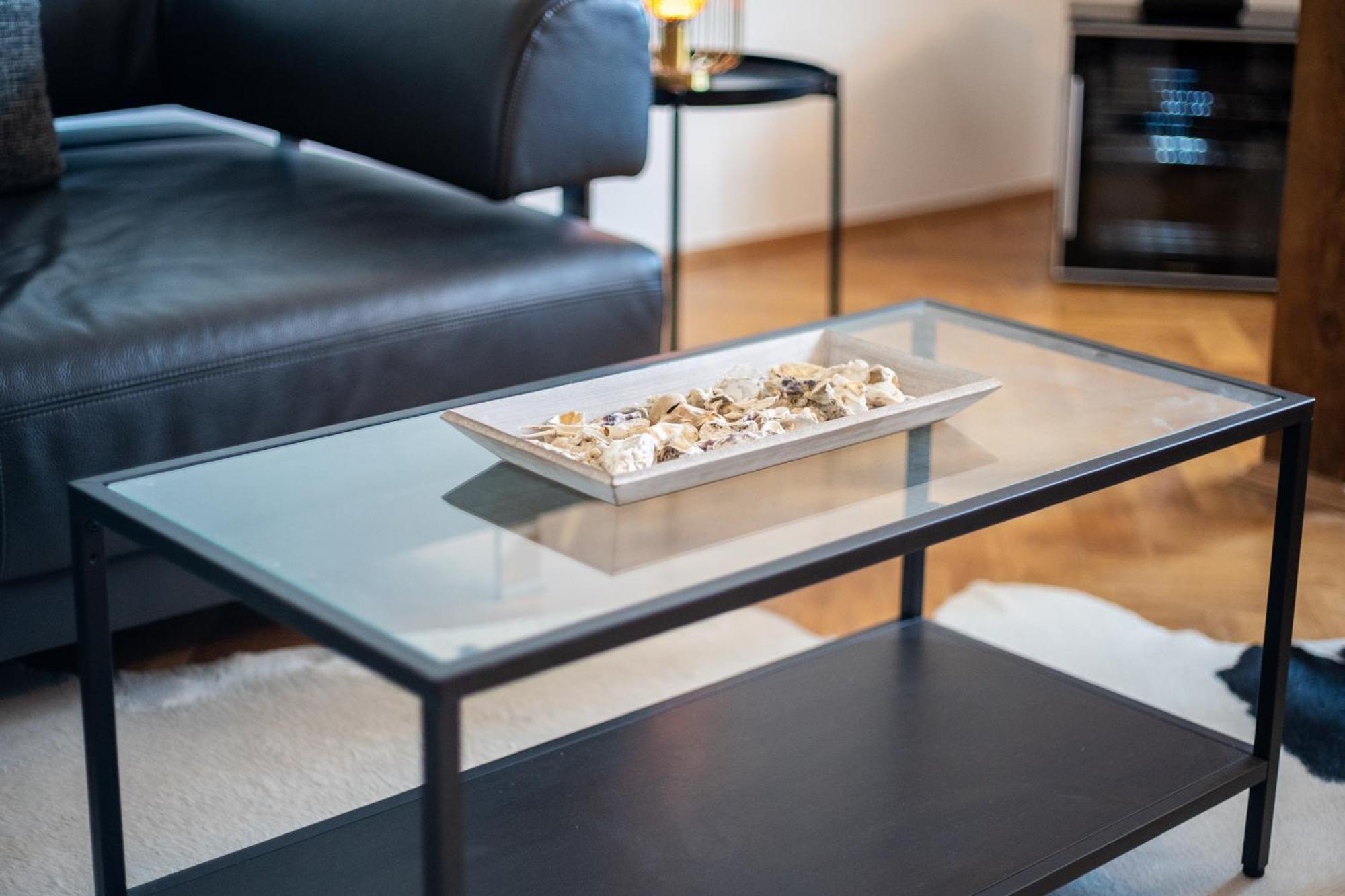 Doppelhaus- Villa Leipzig Schleussig , Moderner Altbau Apartment Dachetage Mit 2 Schlafzimmern Und Separatem Zusatzzimmer , Parkplatz - Balkon - Kamin - Eicheparkett - Arbeitsplatz Luaran gambar